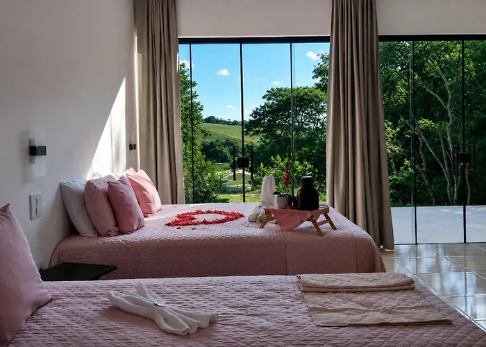 Cabana Allegra Privativa com Hidromassagem Cozinha Churrasqueira e Decoração - Sitio Pauletto