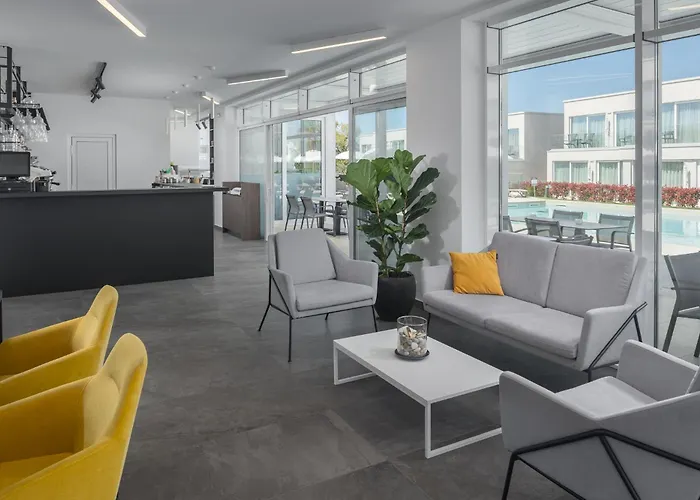 Maj Premium Residence