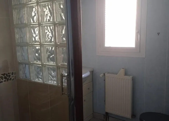 Maisonnette plein pied - 2km de la mer