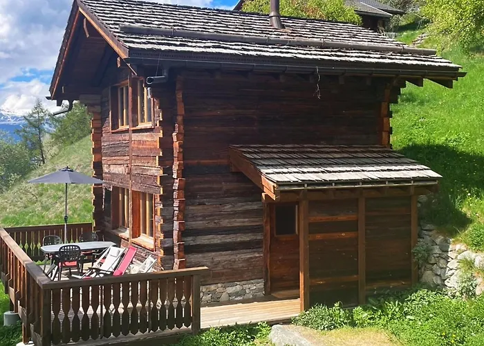 Comfortable Chalet In The Heart Of Nature, Calm And Peaceful