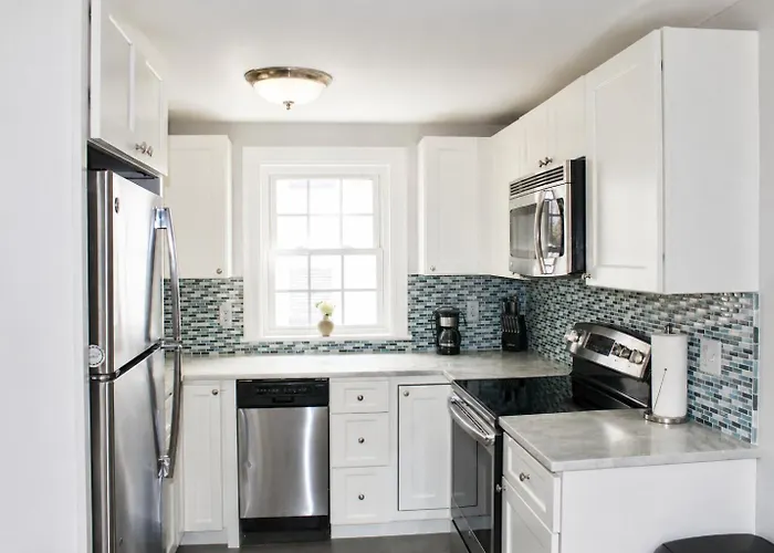 New 2Br Apartment Near Lake Winnipesaukee