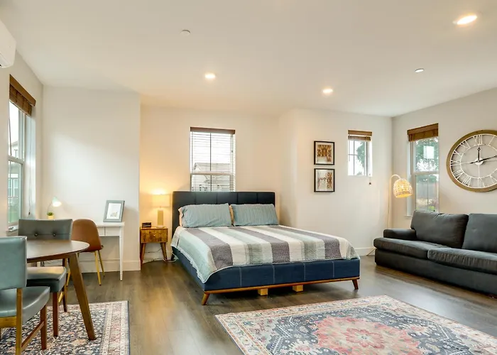 3 Mi To Golf & Shopping: Cozy Roseville Studio