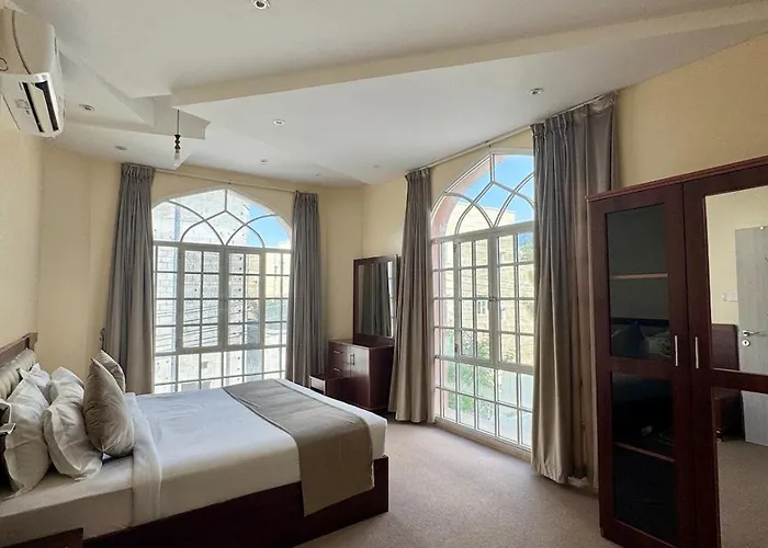 Deluxe Apartment
