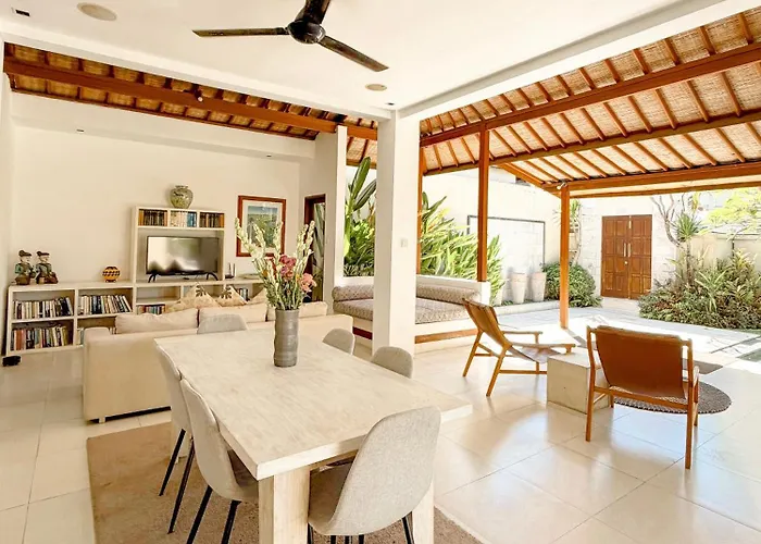 Villa Shanti, Sitara Villa Group