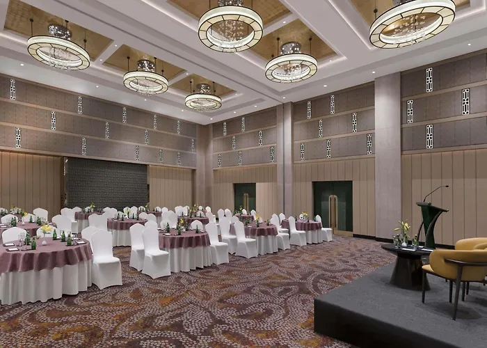 5 star hotel: Grand Mercure Agra - An Accor Brand