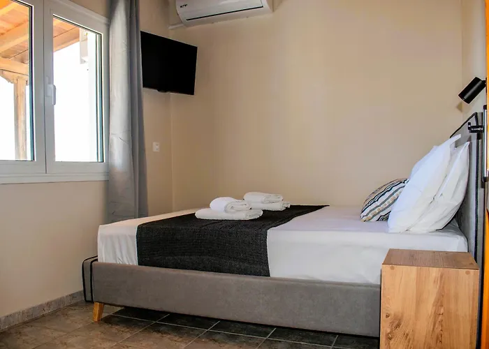 Act Art Skiathos