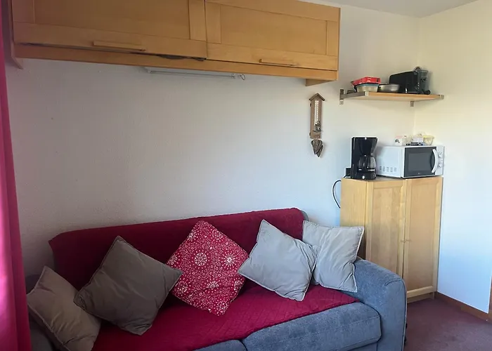 LOCATION STUDIO 4 PERSONNES VALFREJUS - Les Melezets 1
