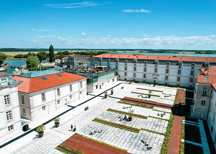 Résidence de l'Arsenal Royal - Meublés de Tourisme