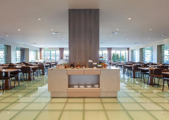  De Guimaraes Business & Spa