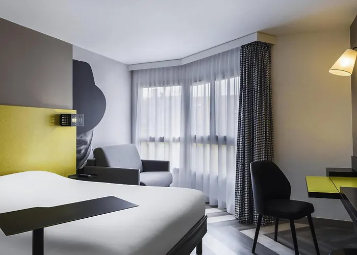  Ibis Styles Nice Centre Port