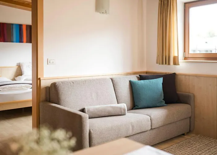 Weinberg Apartments With Brixen Suedtirol Card