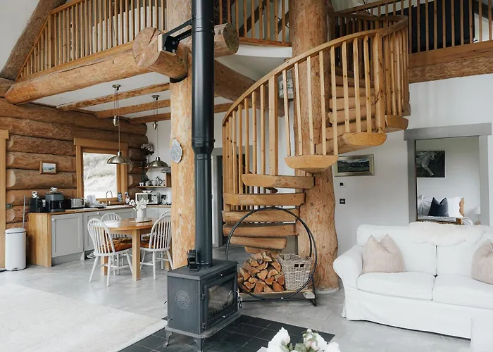 Wild Nurture Eco Luxury Offgrid Log Cabin