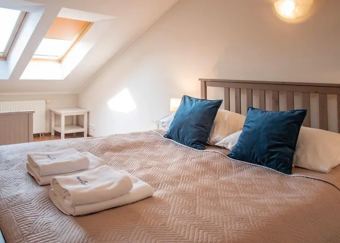 Apartamenty Na Wyspie - Villa Mistral - Apartamenty Z Sypialnia I Parkingiem