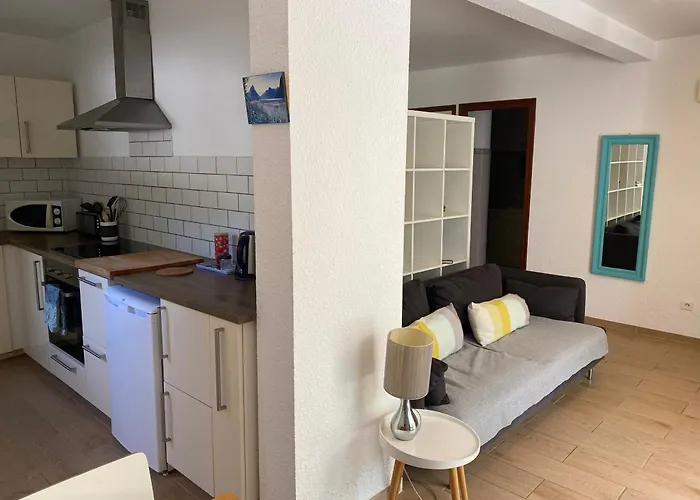 Les Mimosas Apartments