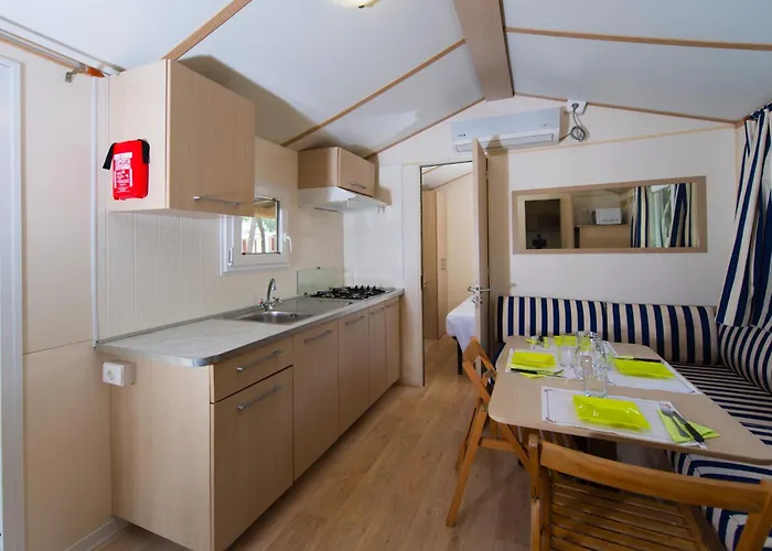 Mare E Pineta