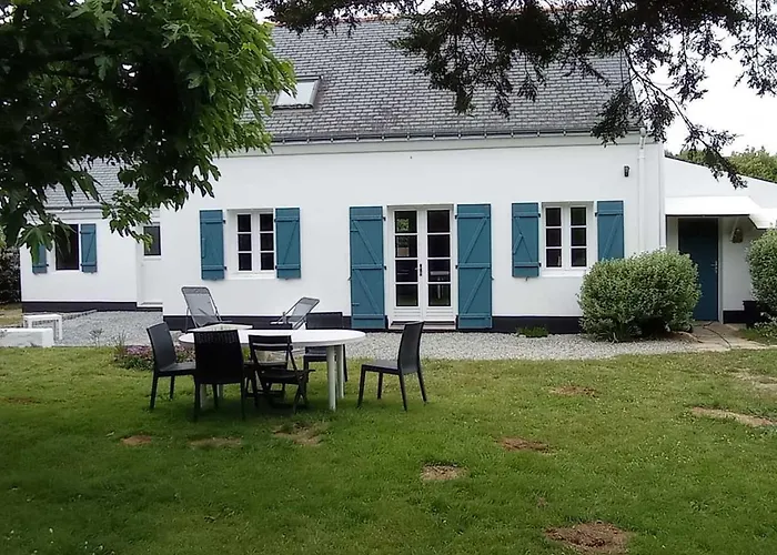 Maison lumineuse avec jardin à Sauzon, proche plage - FR-1-418-70