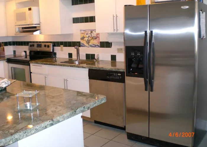 Kawama Yacht Club Apartment
