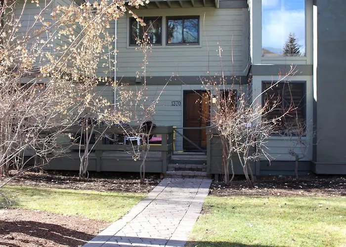 Dollar Meadows 1370