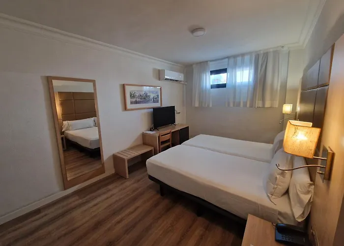Perros hoteles Virgen De Los Reyes