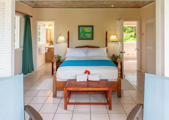 Plantation Beach Villas