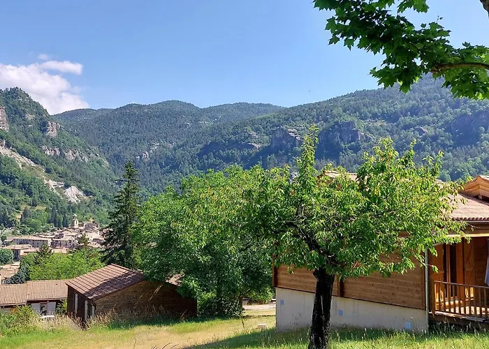 Le Pré Martin, Village de Chalets