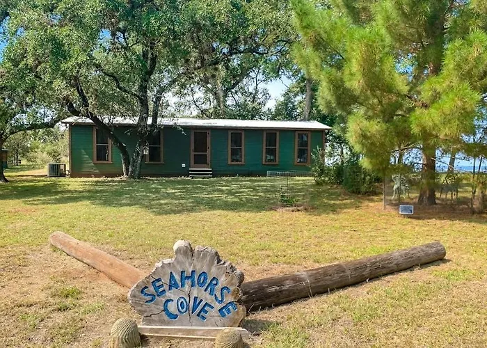 Historic Lakefront & Wildlife Haven With Firepit & Gas Grill - Minutes To Water