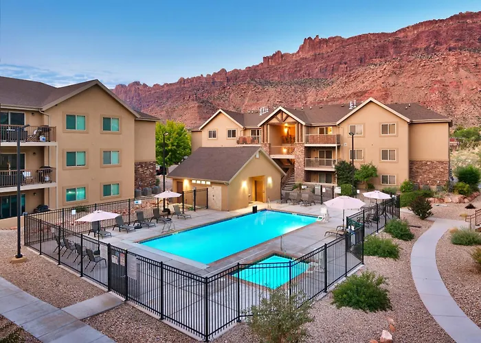 Cheap hotels Moab Redcliff Condos