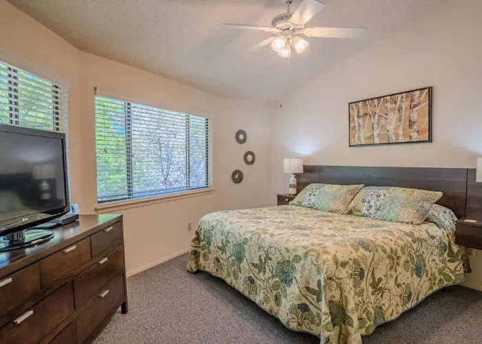 Lakefront Bungalow - Community Poolhot Tub #6