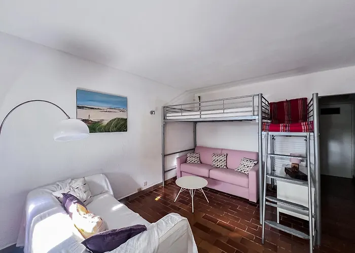 Studio 37m2 à SAINT CYR SUR MER - Les LECQUES - Proche mer - Parking - Tout confort - Calme