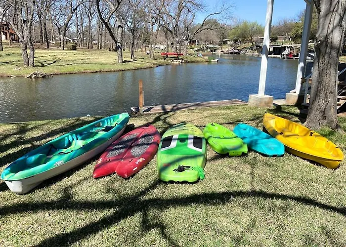 Lakefront Dog-Friendly Home With Kayaks, Sup'S, Huge Screened Porch