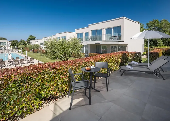 Maj Luxury Residence