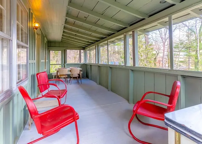 Charlotte'S Cabin