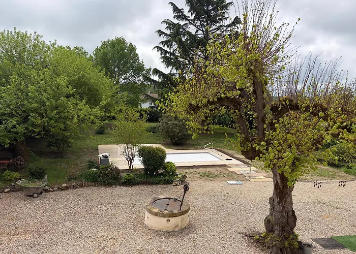 Les Trois Tilleuls 1