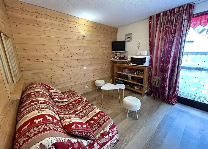 Studio cabine spacieux 4 pers, proche pistes et village, balcon et parking, Arêches-Beaufort - FR-1-342-295