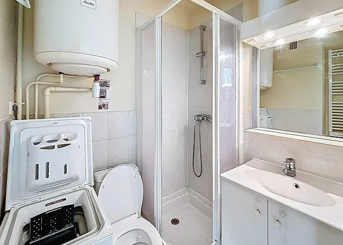Appartement avec terrasse, parking et WiFi, 4 pers. à Merville Franceville - FR-1-465-98