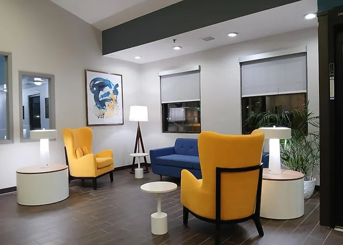 Comfort Inn Near Downtown & Blue Ridge Pkwy