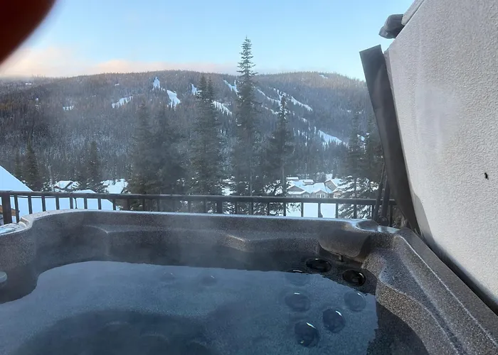 Luxury Top Floor Ski In Ski Out Private Hot Tub And Mountain Views