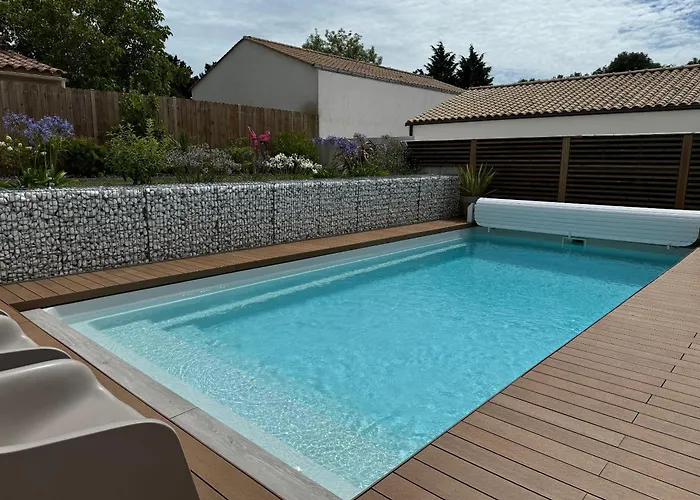 Quai Ouest - Élégante maison avec piscine
