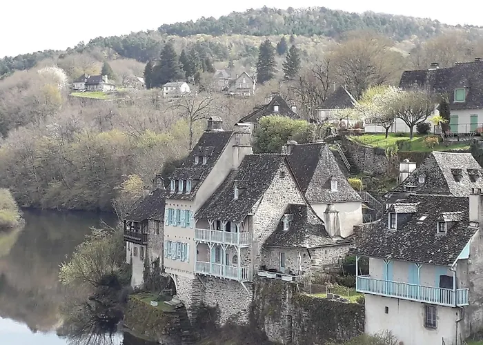 Superbe duplex les belles Rives Argentat bords Dordogne avec wifi