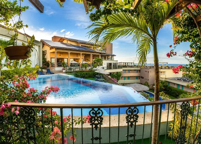 Hotel Santuário das Águias by Nobile