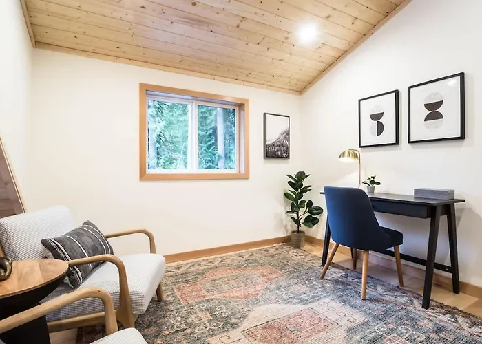 Church Mountain View Chalet