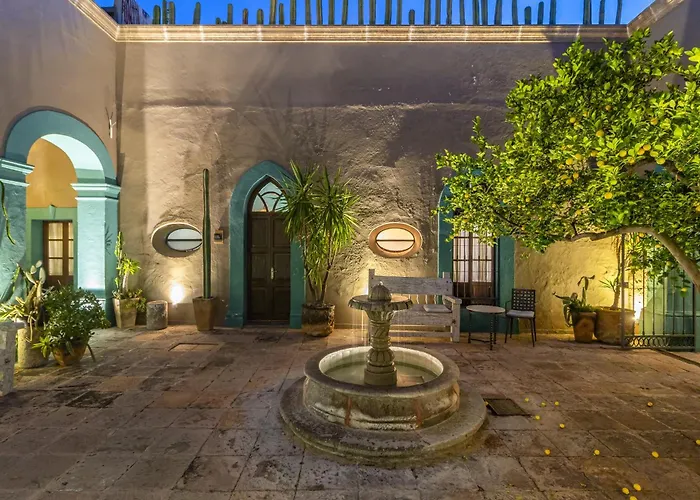 Casa Antigua