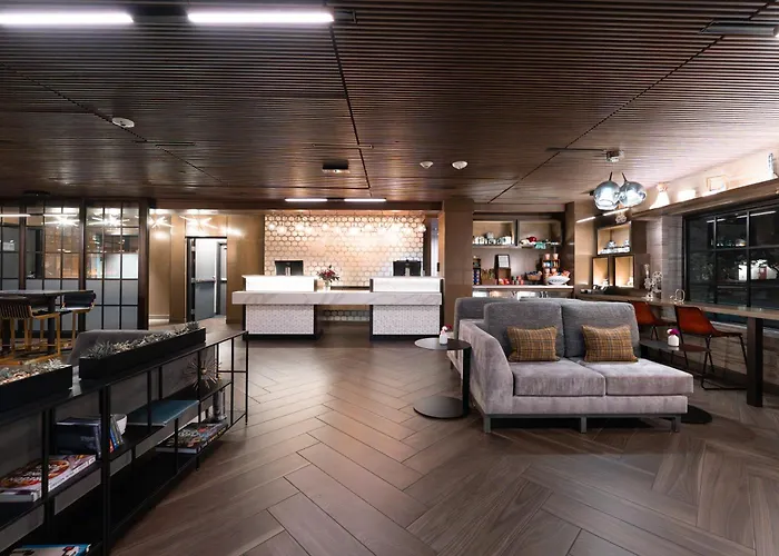 Silver Cloud -