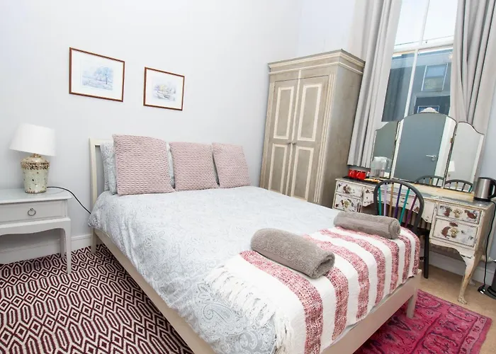 Pension Guide House Close To Kings Cross