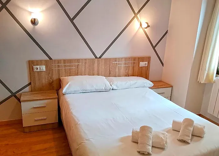 Apartamentos Pantebre 3000