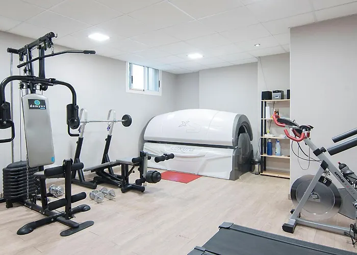 TarracoHomes, Villa Cala Crancs con Piscina Privada y Mesa de Billar