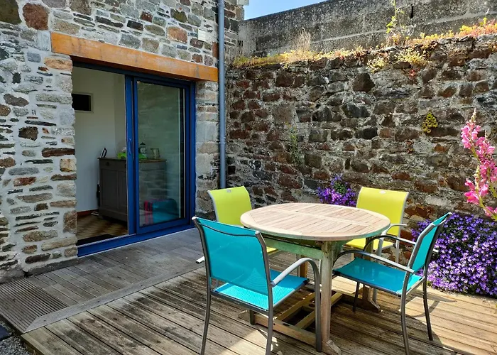 Maison de charme au Vivier-sur-Mer avec terrasse privée