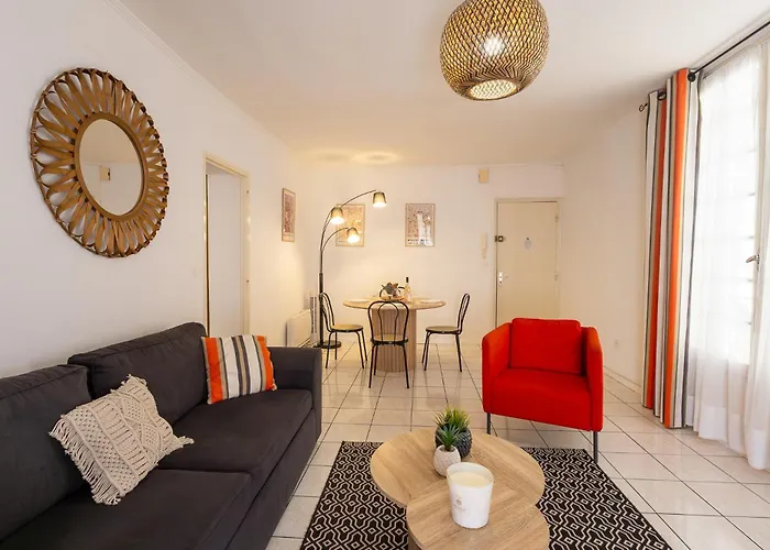 Polichinelle Hyper Centre - Wifi - Balcon & Parking Proche