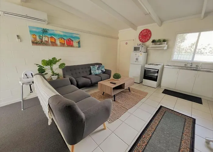 Three Palms Apartments Unit 2