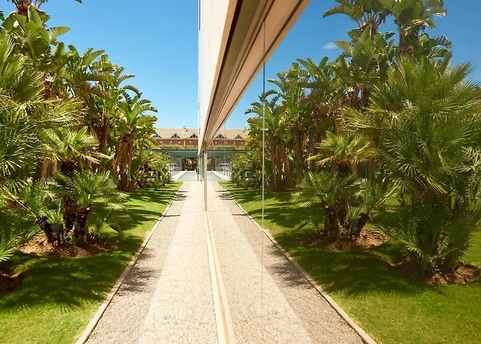 Le Meridien Ra Beach Hotel And Spa